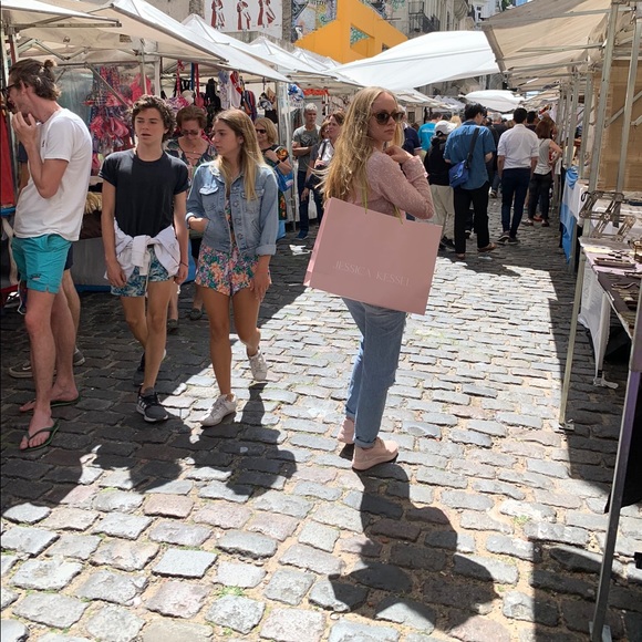 Meet your Posher, Alexandra - Picture 8 of 9